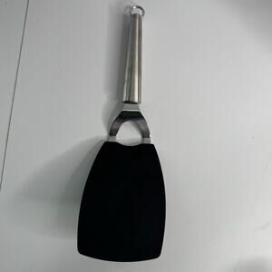 Oneida Flexible Nylon Solid Spatula Turner Flipper Stainless Rounded Handle